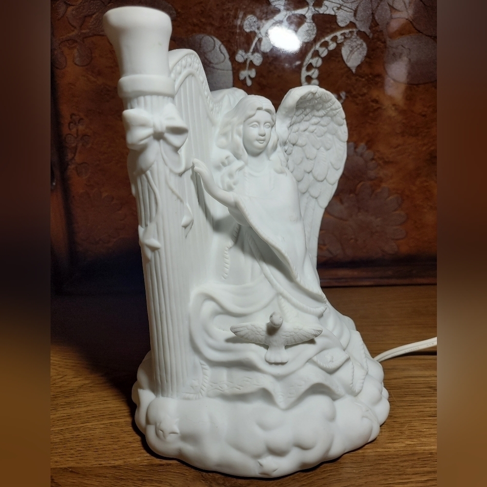White Porcelain Angel Nightlight, Accent Lamp ~ W/ Harp, Bird EUC - Picture 3 of 6